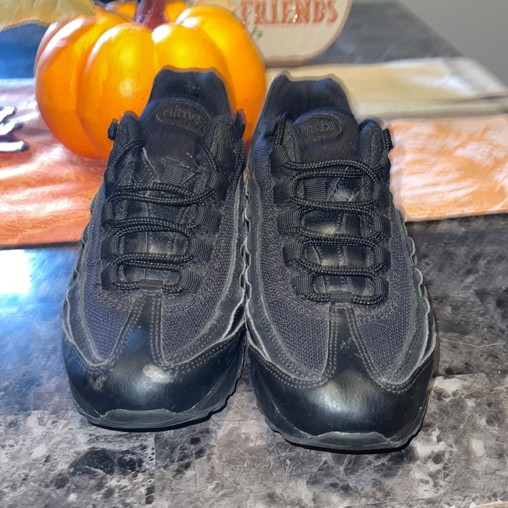 Gently worn AIRMAX!
